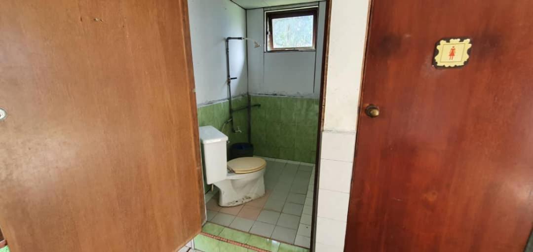 Mulu Homestay Екстериор снимка