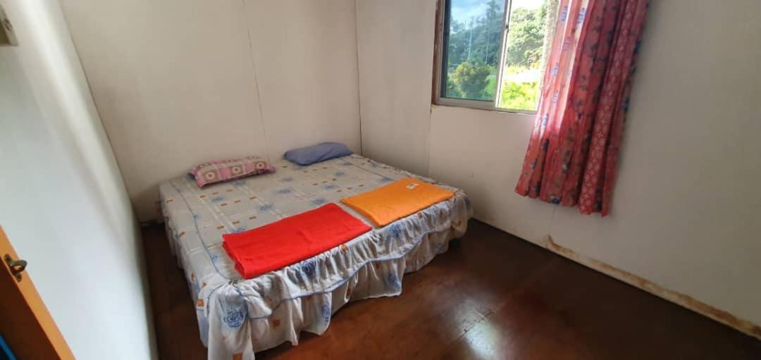 Mulu Homestay Екстериор снимка