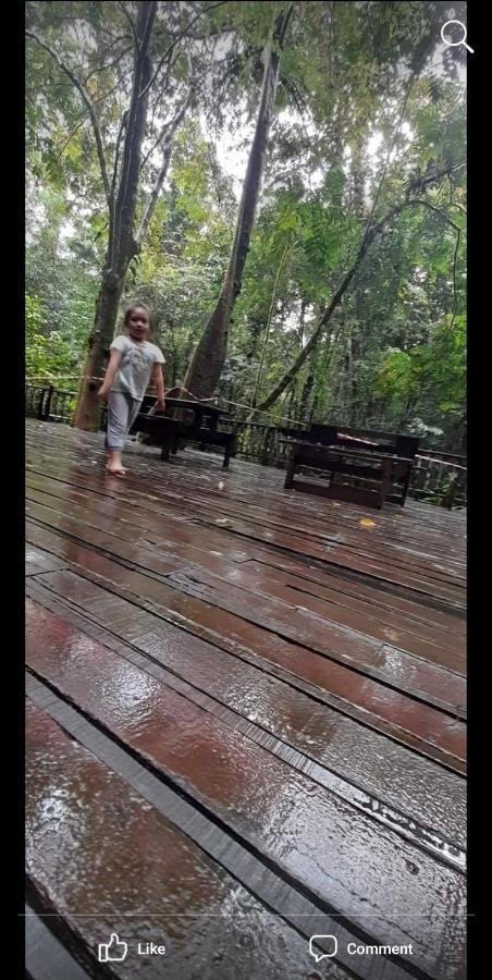Mulu Homestay Екстериор снимка