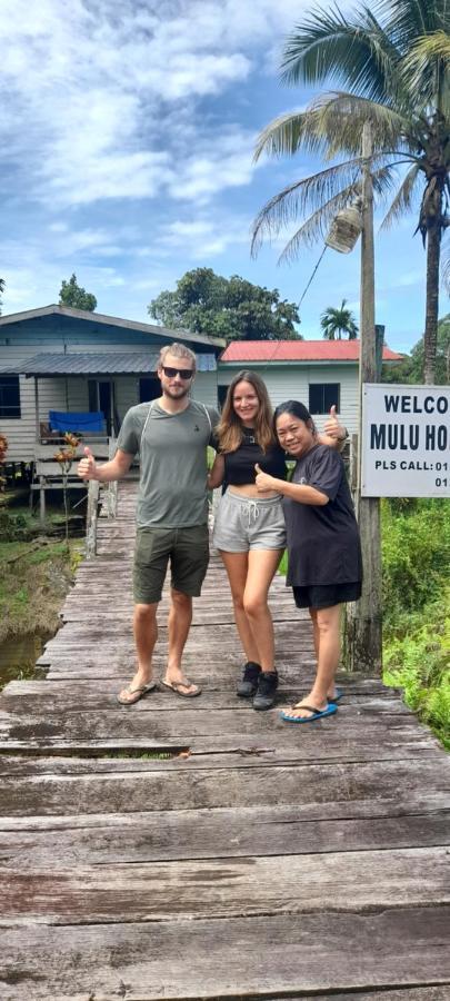 Mulu Homestay Екстериор снимка